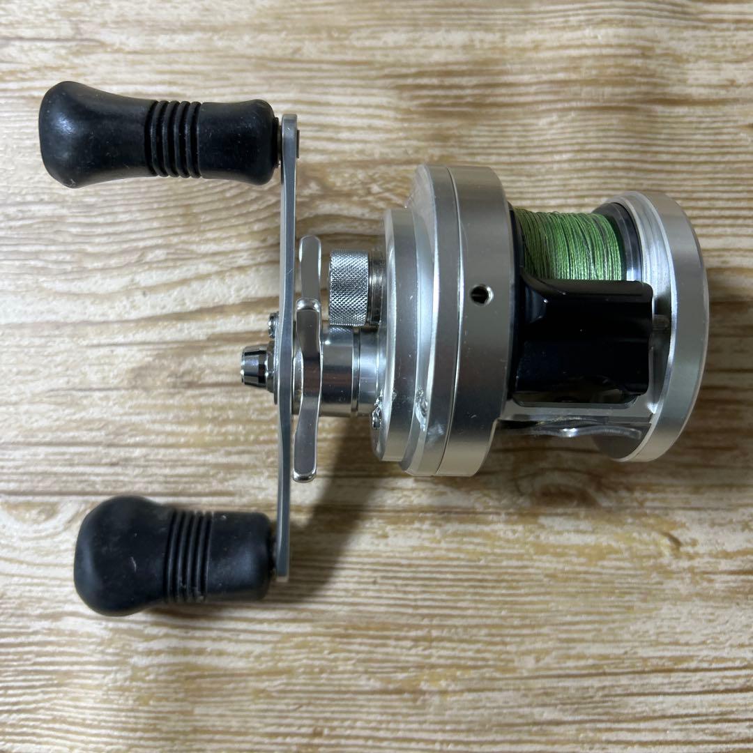 SHIMANO オシアカルカッタ201HG ベイトリール（は左ハンドル）