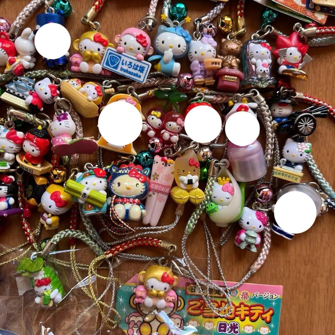 【早い者勝ち❗️】ご当地キティ＋おまけ4個セット