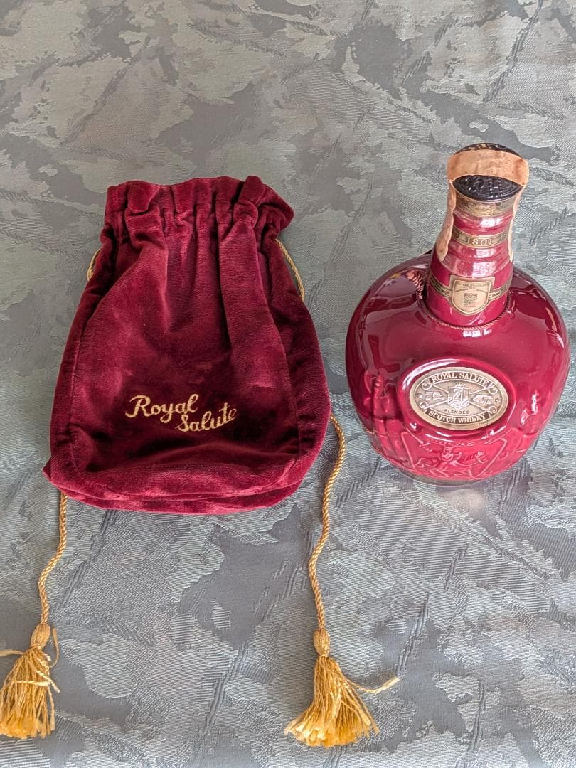 【未開栓美品】 Salute ロイヤルサルート21年赤ボトルウイスキー