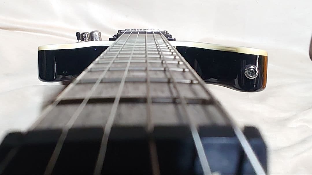 Cort KX1X フレイムメイプルトップ EMGピックアップ ソフトケース付き