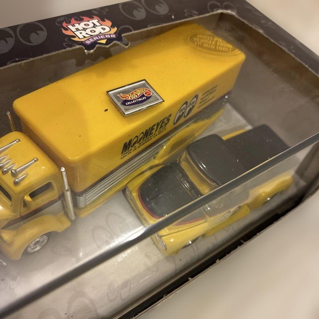 Hot Wheels MOON Equipped ミニカーセット