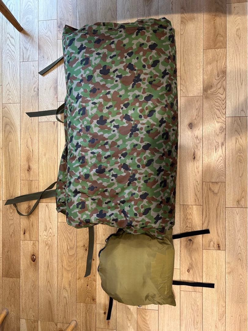 アメリカ軍テント　自衛隊寝具