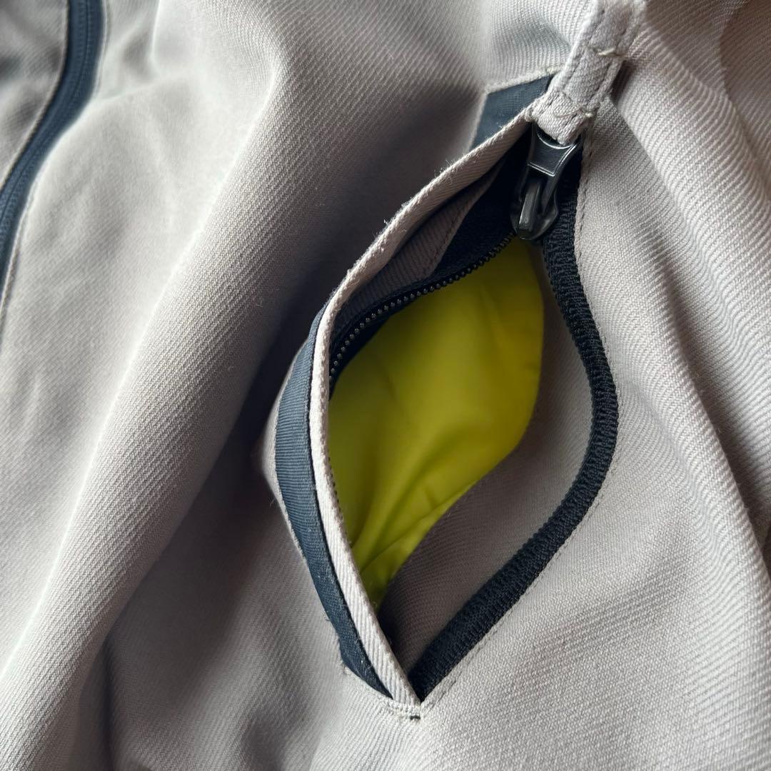 【DC】ディーシーシューズ　150相当　スノボ　スノーボード　ウェア　ジャケット