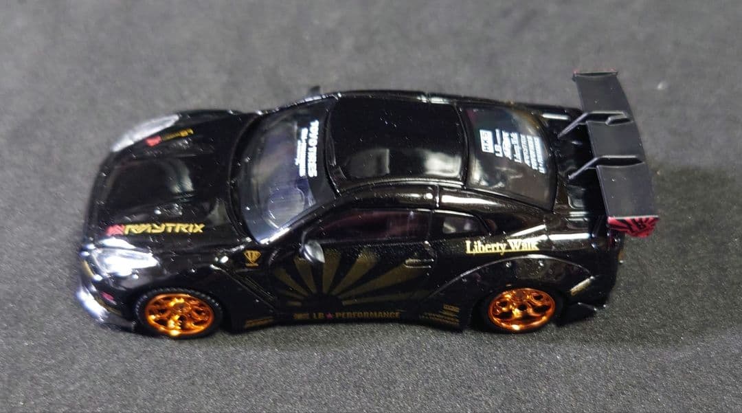 MINI GT リバティウォーク Nissan GT-R (R35)Ｌ,Rセット
