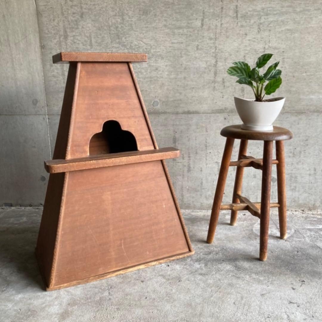 古い味のある大きな踏み台 置物台 花台 飾り棚 ラック 大型 特大 木製 レトロ