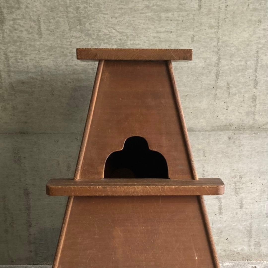 古い味のある大きな踏み台 置物台 花台 飾り棚 ラック 大型 特大 木製 レトロ