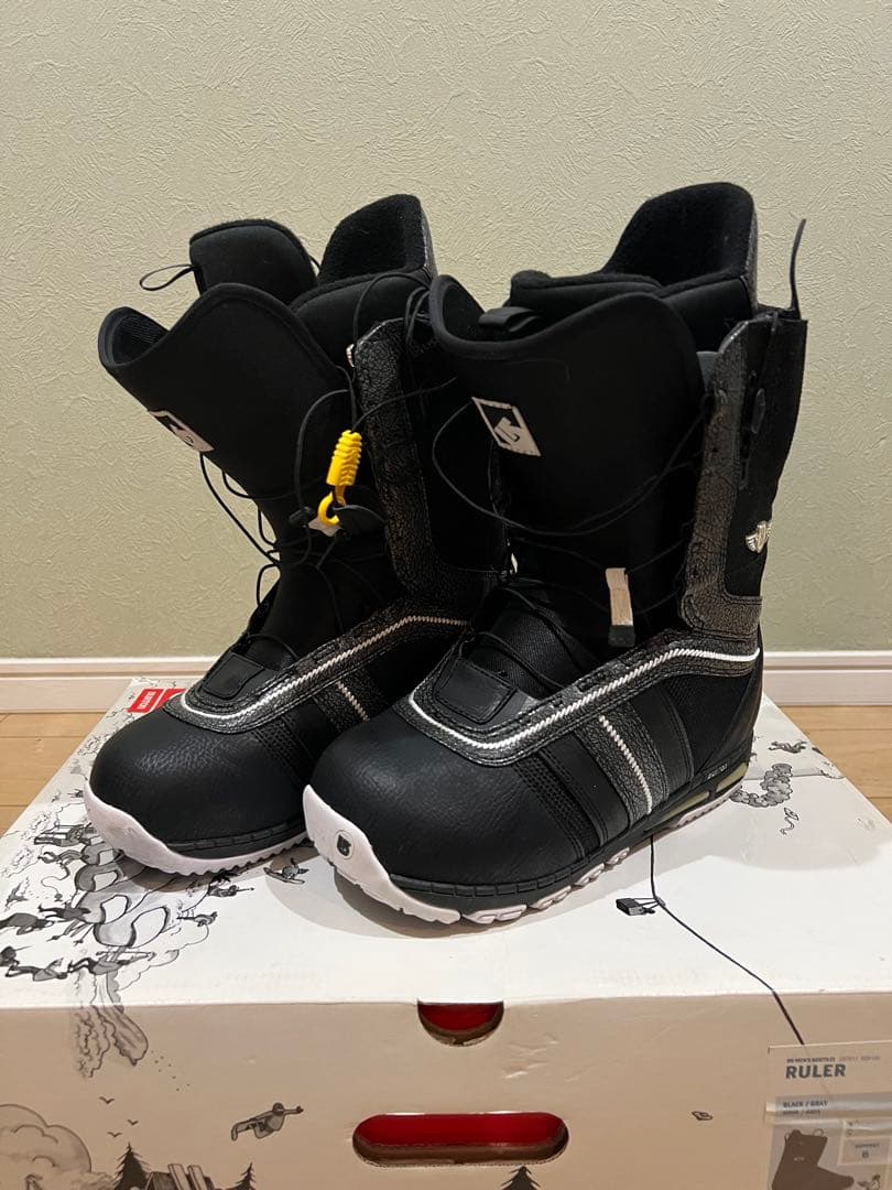 スノボブーツ　BURTON RULER 28.5センチ　ブラック