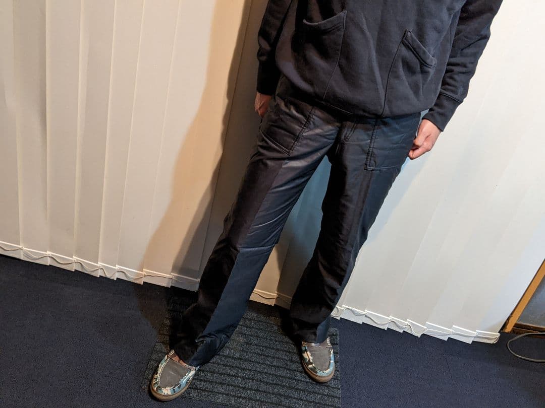 DOLCE　中綿　ダウン　系　ロングパンツ　ナイロン　保温　防寒　黒　　スポーツ