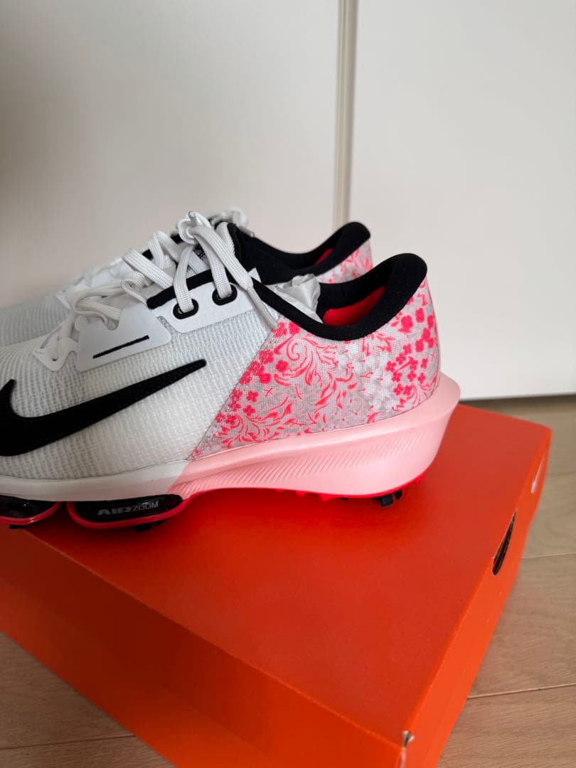 【新品未使用】ナイキ　エア ズーム インフィニティ