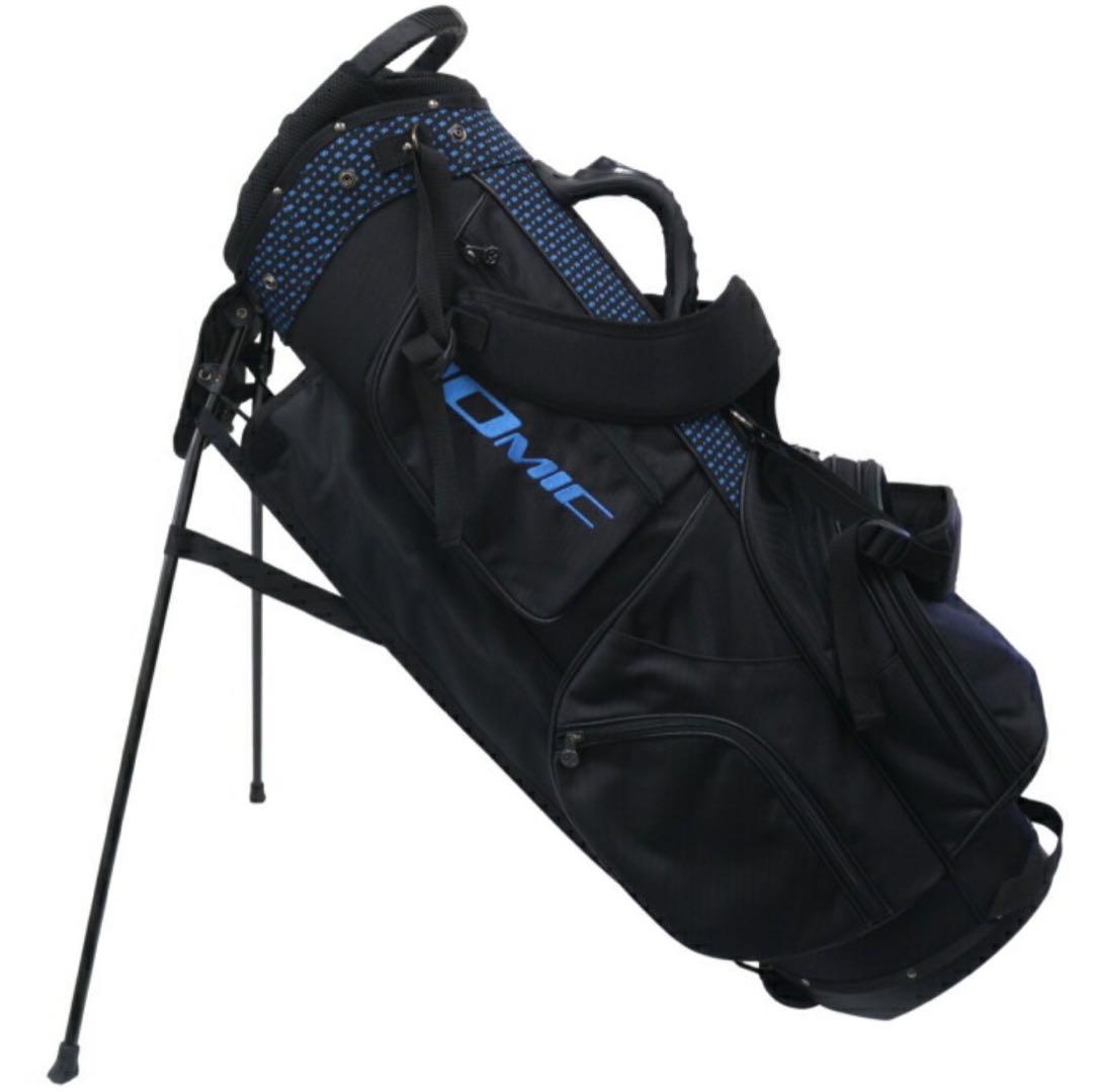 IOMIC スタンドバッグ ブラック×スカイブルー