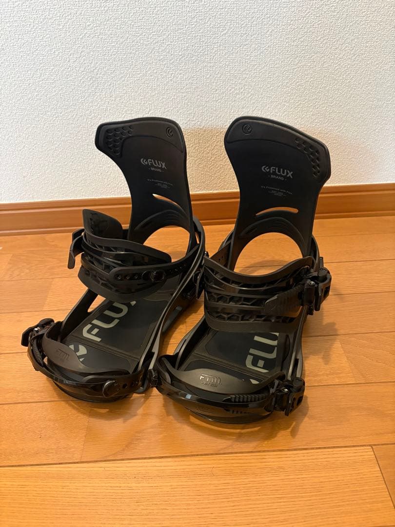 1*3様 フラックスDS ビンディング　Mサイズ　【美品】　箱付き