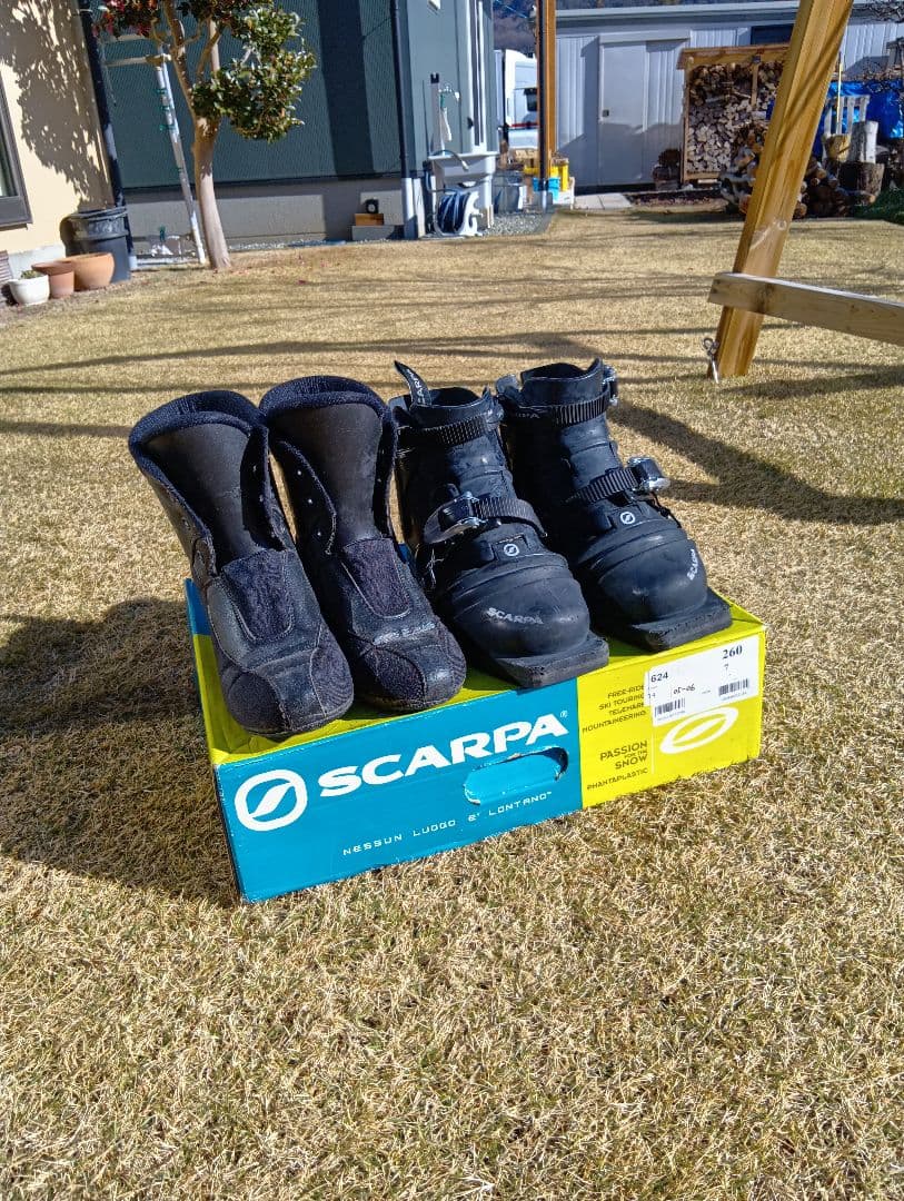 スカルパテレマークブーツT4