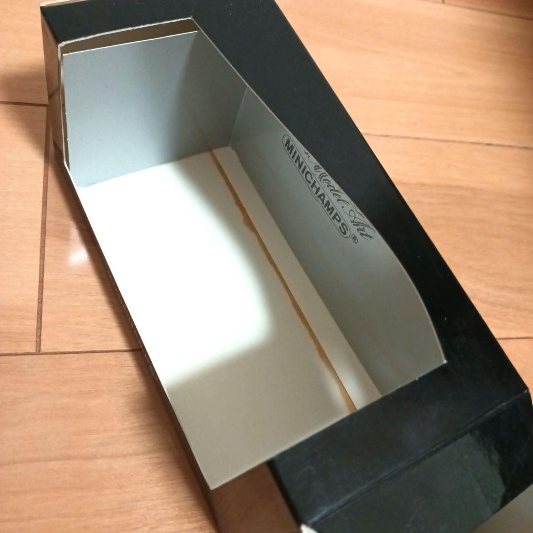 MINICHAMPS✪Volvo V70 XC ブラック