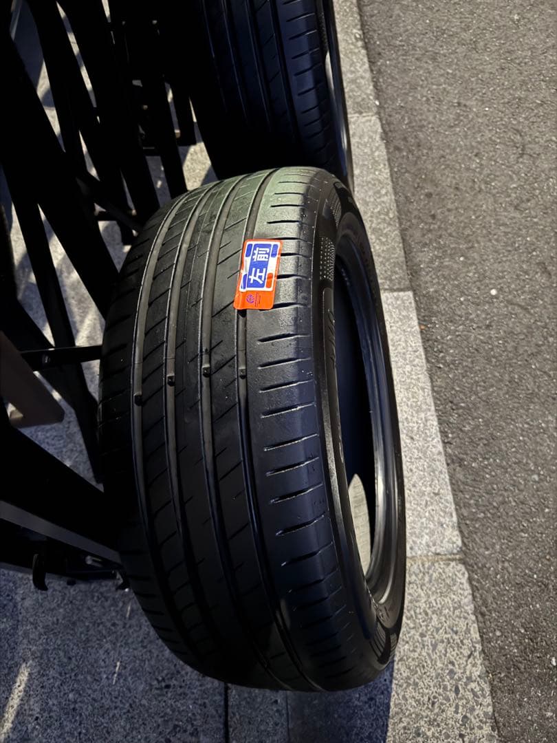 パーツ Hankook 225/55R18 102Y BMWiX1 3,893km