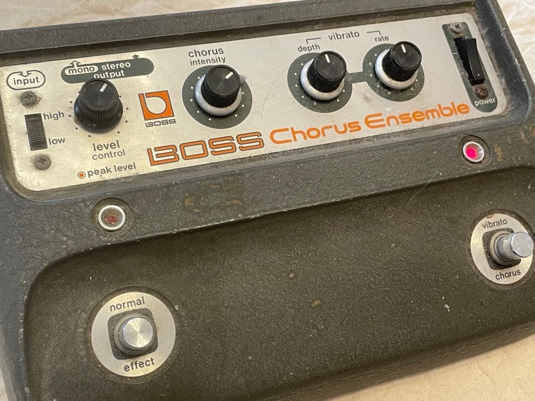 【夏休み１０%OFF】BOSS CE-1 ヴィンテージ　ギターエフェクター