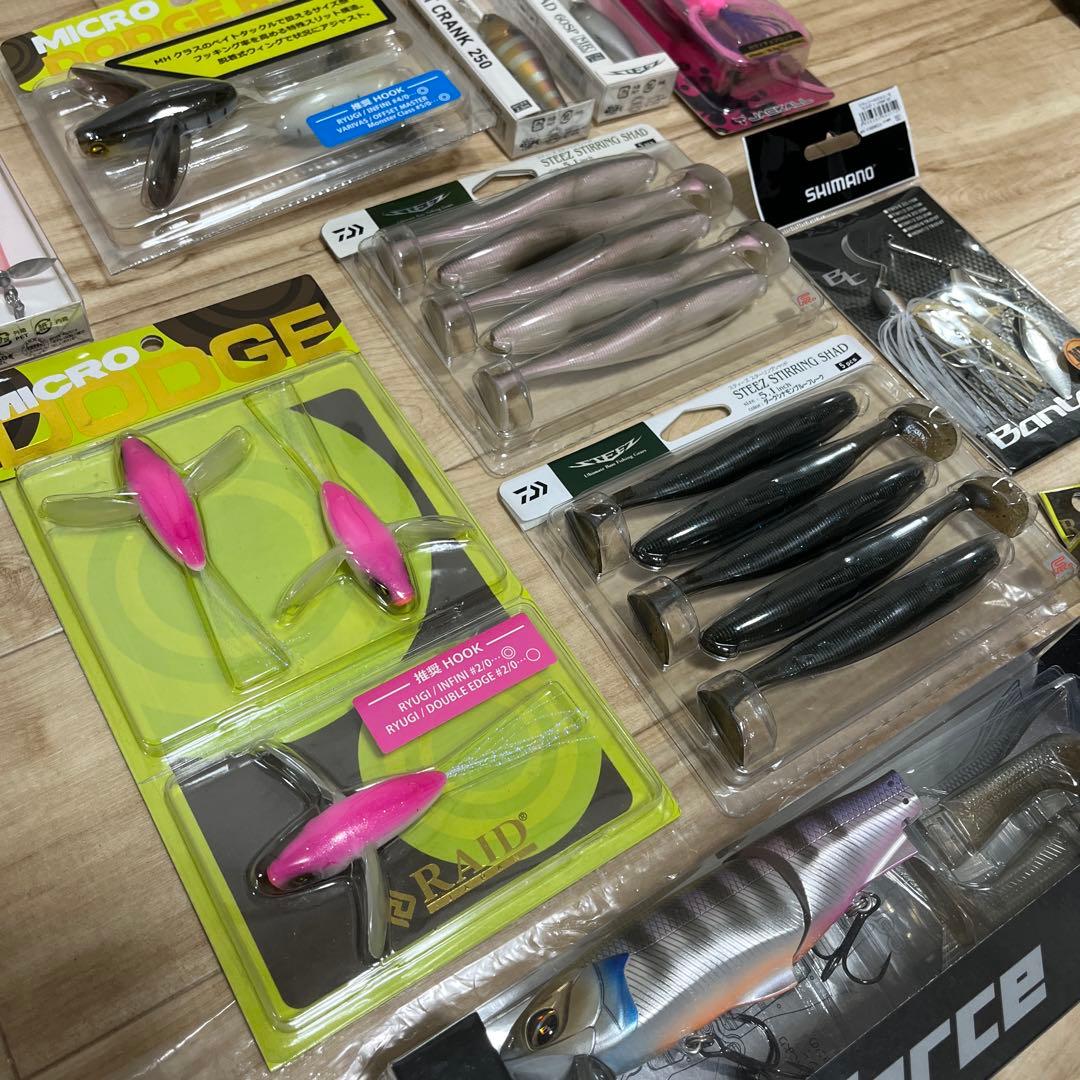 ジャッカル ダイワ レイド シマノ 未使用ブラックバスルアー12点まとめ売り