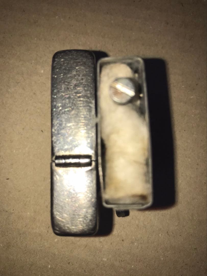 31日迄限定値下げ!出品！超希少ヴィンテージZIPPO 1943-45 上下刻印