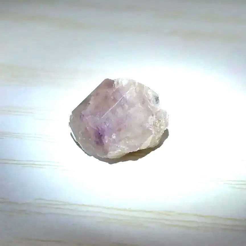 ハックマナイト結晶　希少宝石鉱物標本