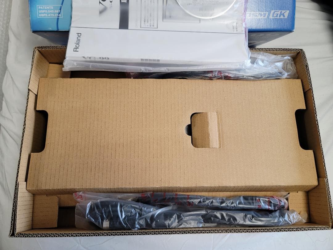 ROLAND VG-99 未使用品 ギターシンセ