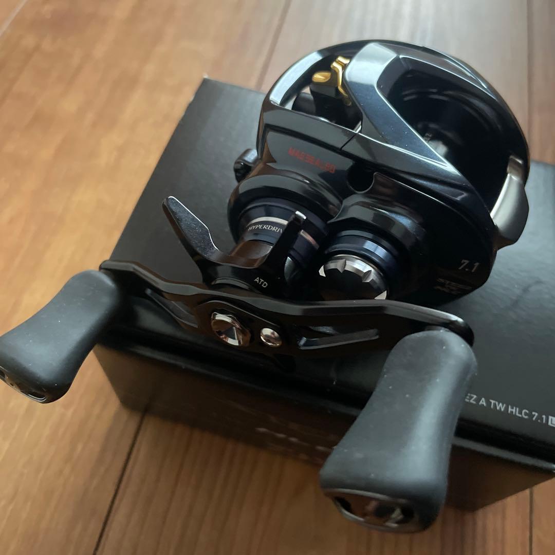 美中古 DAIWA STEEZ A HLC スティーズ HLC 7.1 左