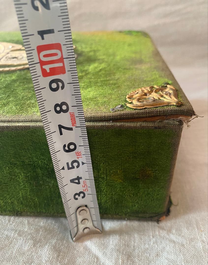 パスザバトンで購入　アンティーク小物入れ　古い箱　USED ディスプレイ備品に