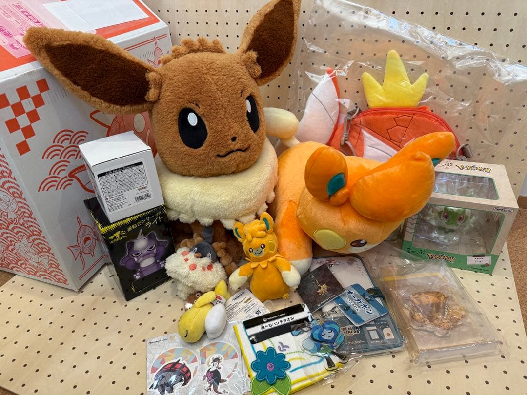 ピカピカボックス2026 抜き取りなし イーブイぬいぐるみ コイキングショルダ