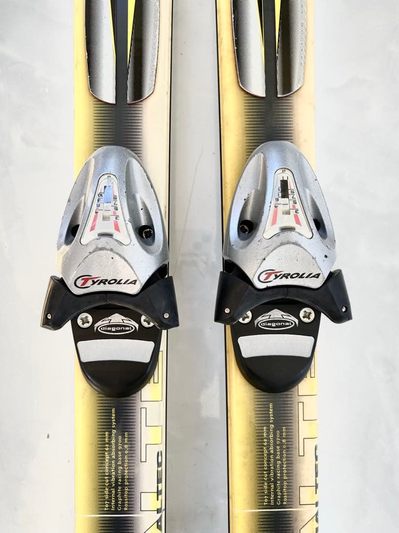 Rossignol 9X スキー板