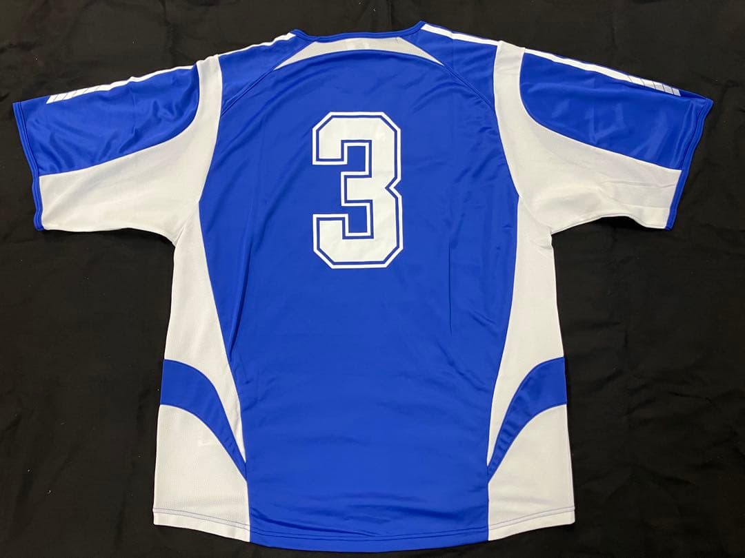 横浜Fマリノス　支給品トレーニングシャツ　3番