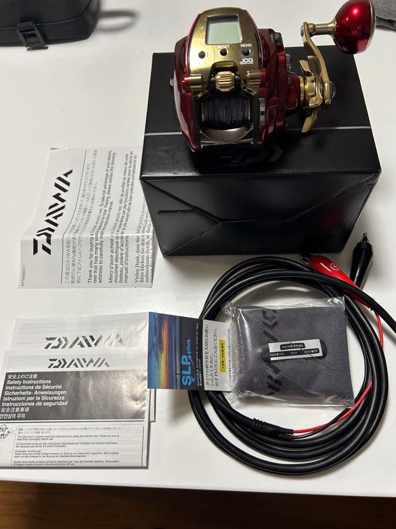 ダイワ SEABORG 300MJ 電動リール レッド