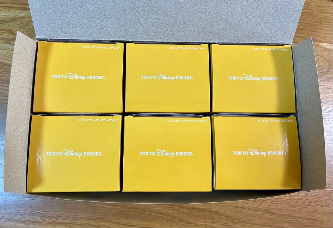 東京ディズニーリゾート プーさんのハニーハント ミニチュアフィギュアコレクション