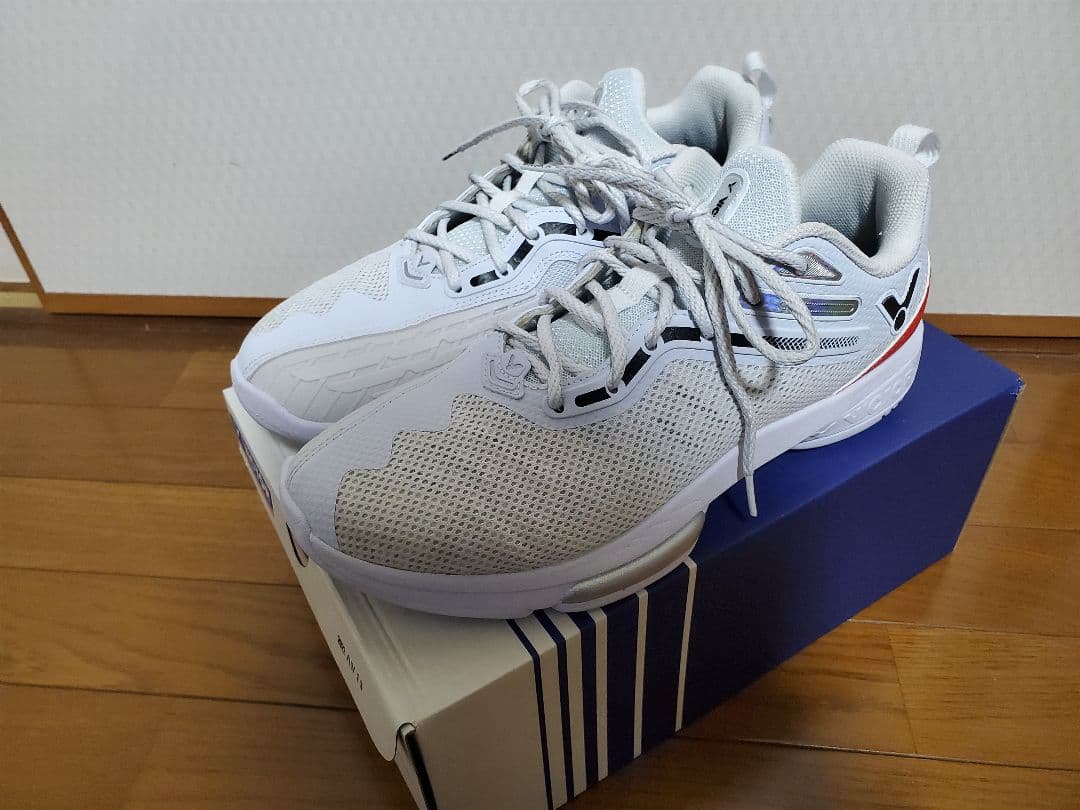 ビクター　バドミントンシューズ　28.5cm