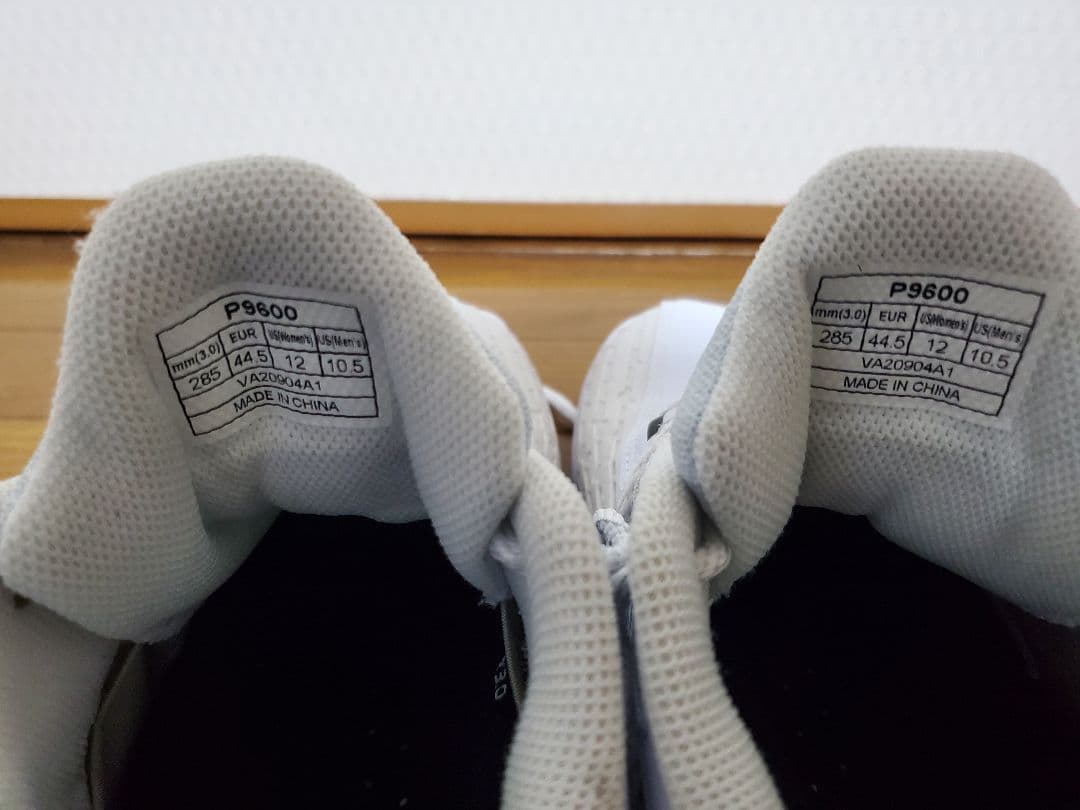 ビクター　バドミントンシューズ　28.5cm