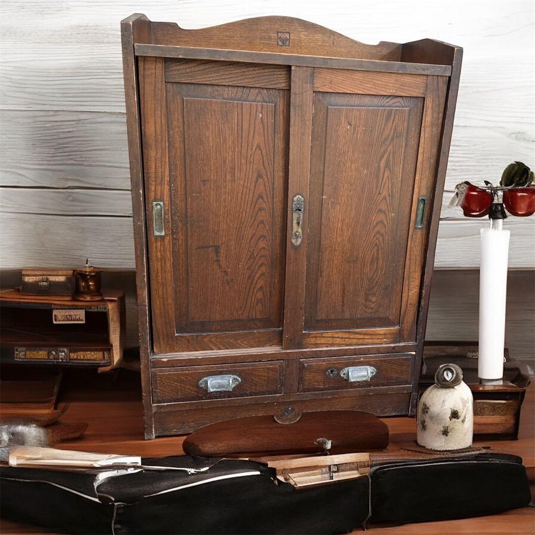 ヴィンテージ　古道具　飾り棚　戸棚　本箱