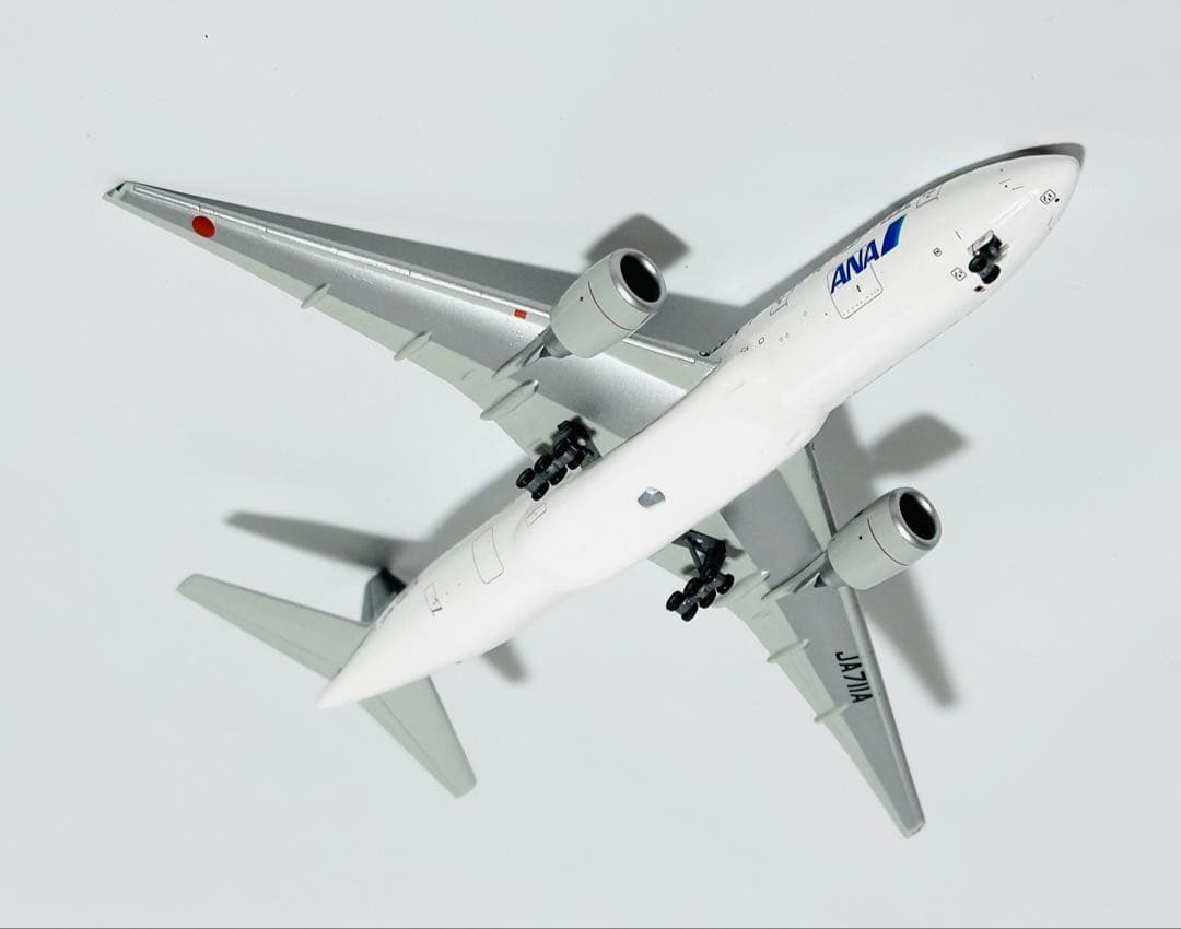 全日空商事 1/400 B777-200 スターアライアンス NH40002