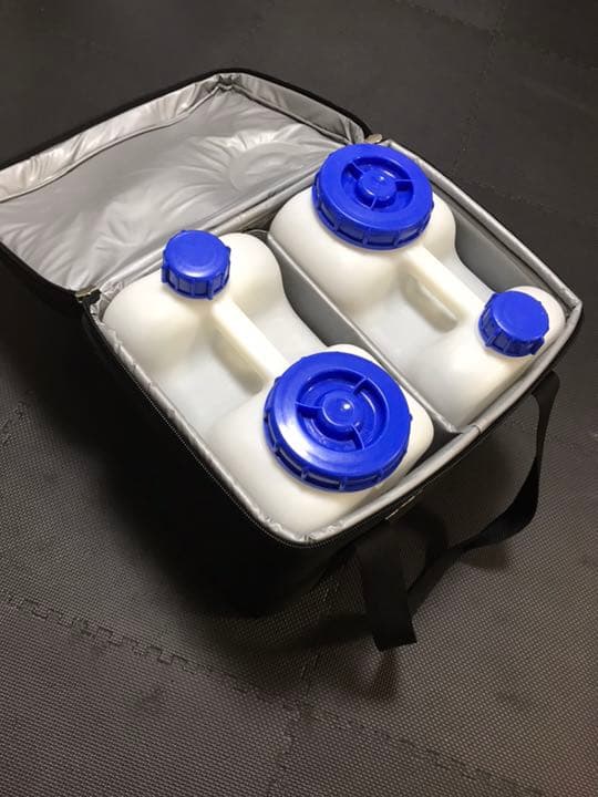 OSHMAN'S 10L×2 ポリタンク 保温カバー付き 40×30×30センチ