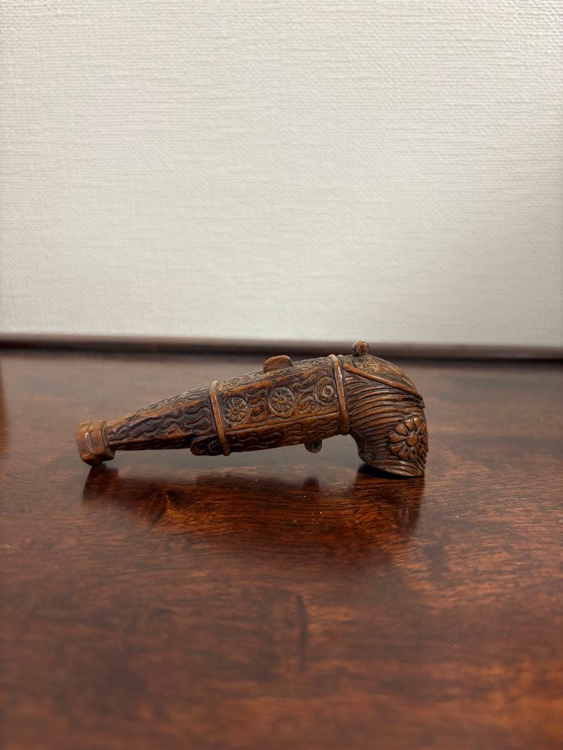 時代鉄砲根付 柘植製 黄楊木 在銘「日昇」 提物 根付 木箱付き 長さ9.5cm