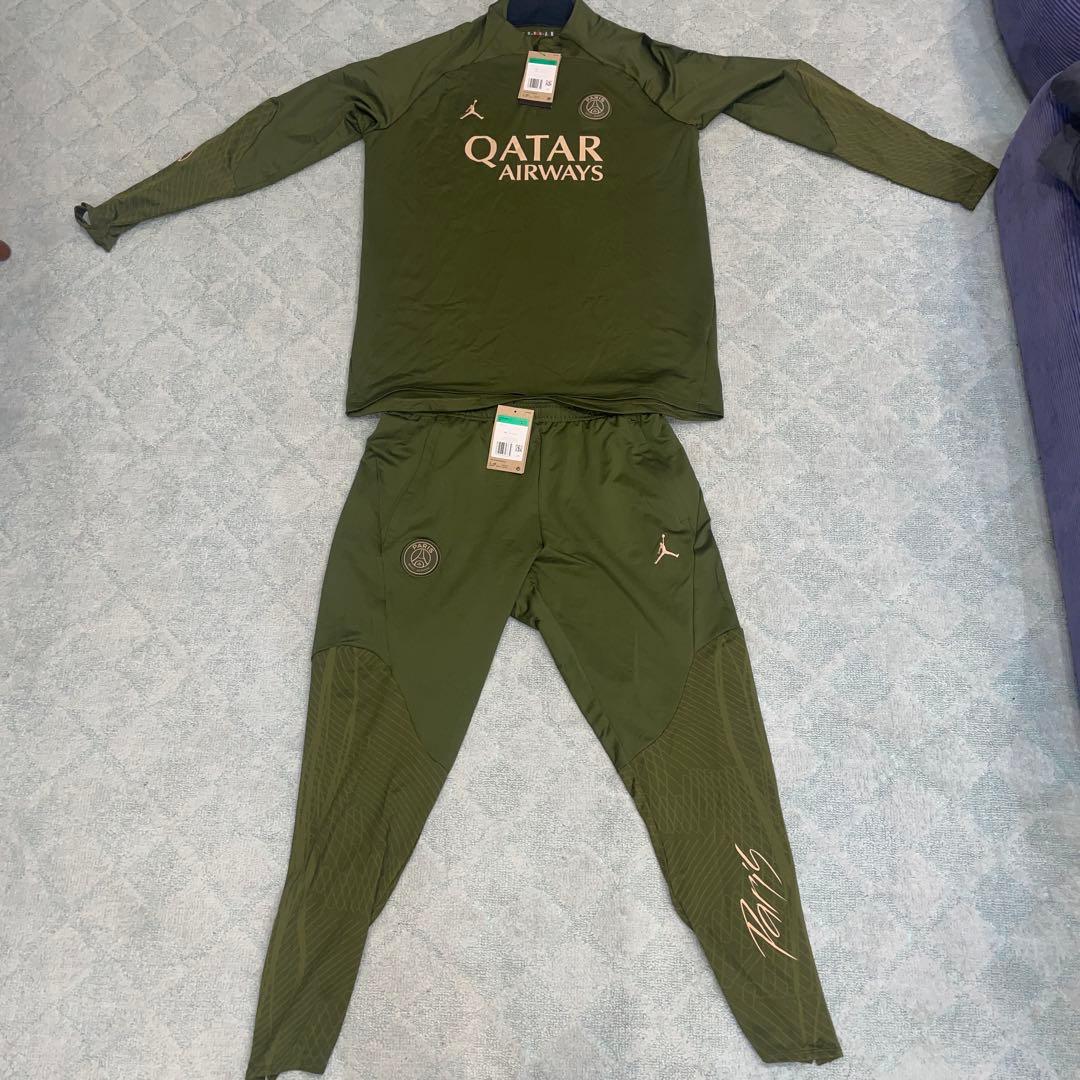 新品未使用タグ　パリ サンジェルマン PSG ストライク上下セットアップ　X L