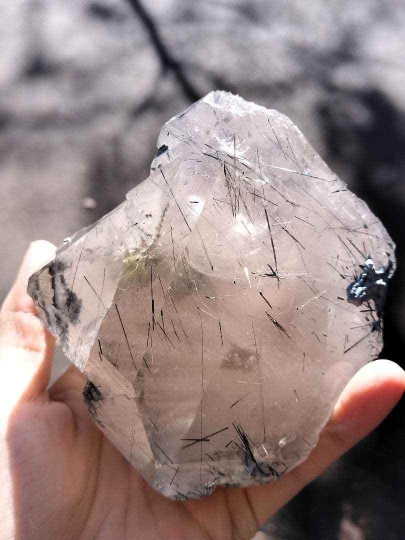 ブルーザギマウンテンクォーツ　1kg超え