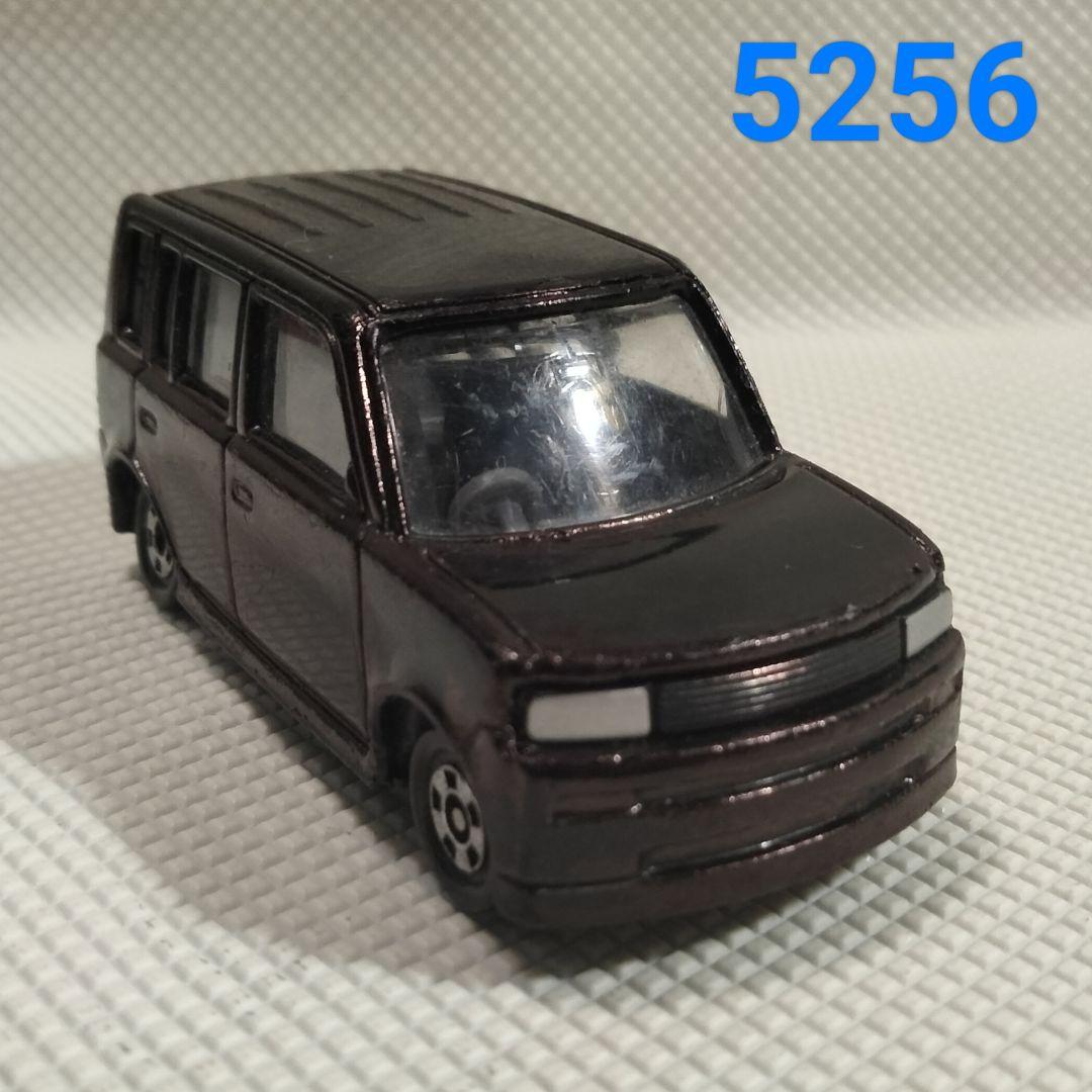 ★商談中★　5256 トミカ 2000年 トヨタｂＢ 1/60 塗装難ルースそ
