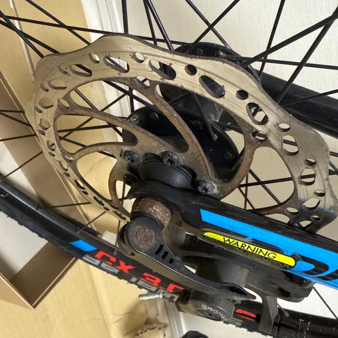 Cannondale シクロクロスバイク 青・黒