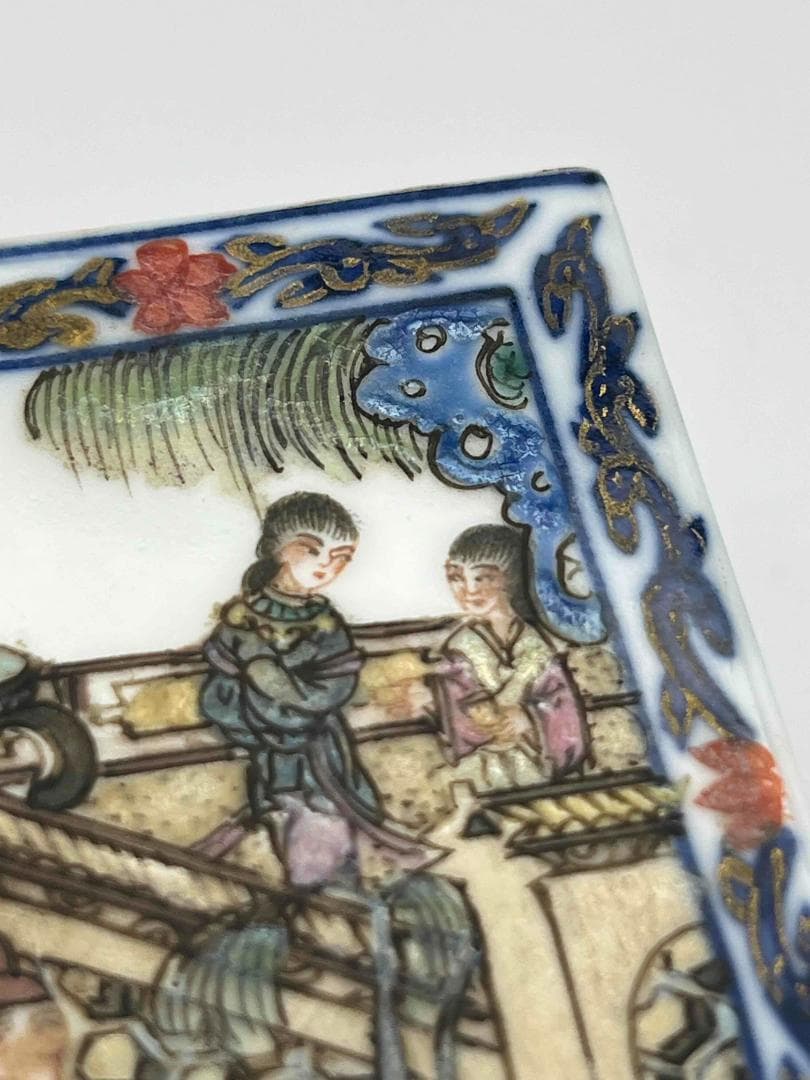 清乾隆時代【大清乾隆年製】在銘 琺瑯彩松石緑釉人物文四方筆筒 西廂記 (F-2)