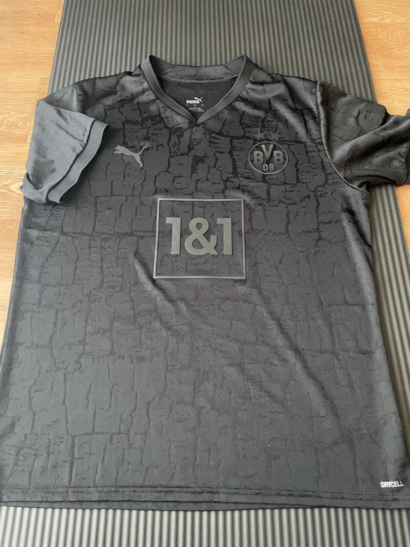 PUMA ボルシアドルトムント 限定ブラックシャツ