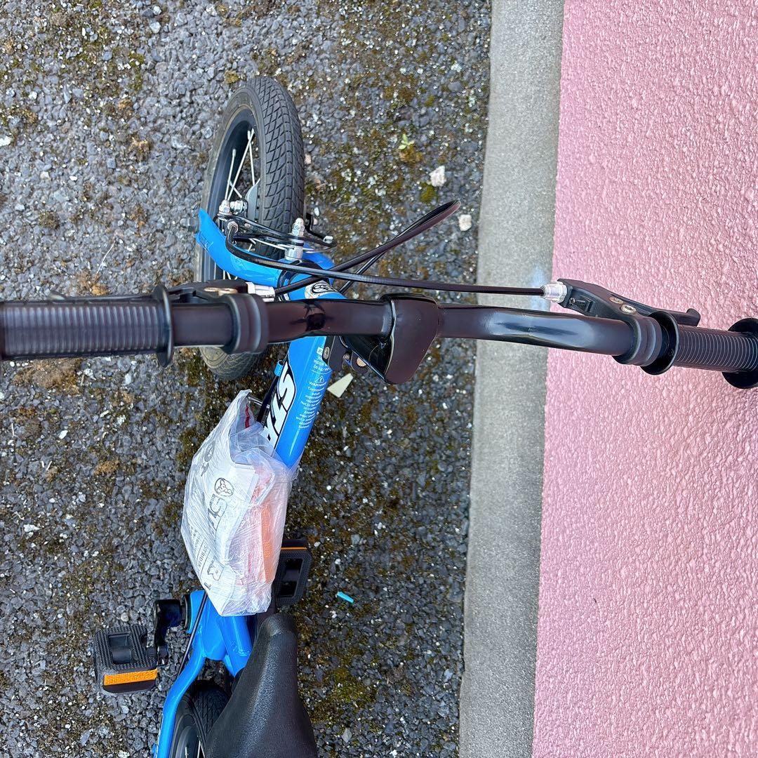 ストライダー 14x ブルー　走行少なめ　部品あり　自宅保管　自転車　人気