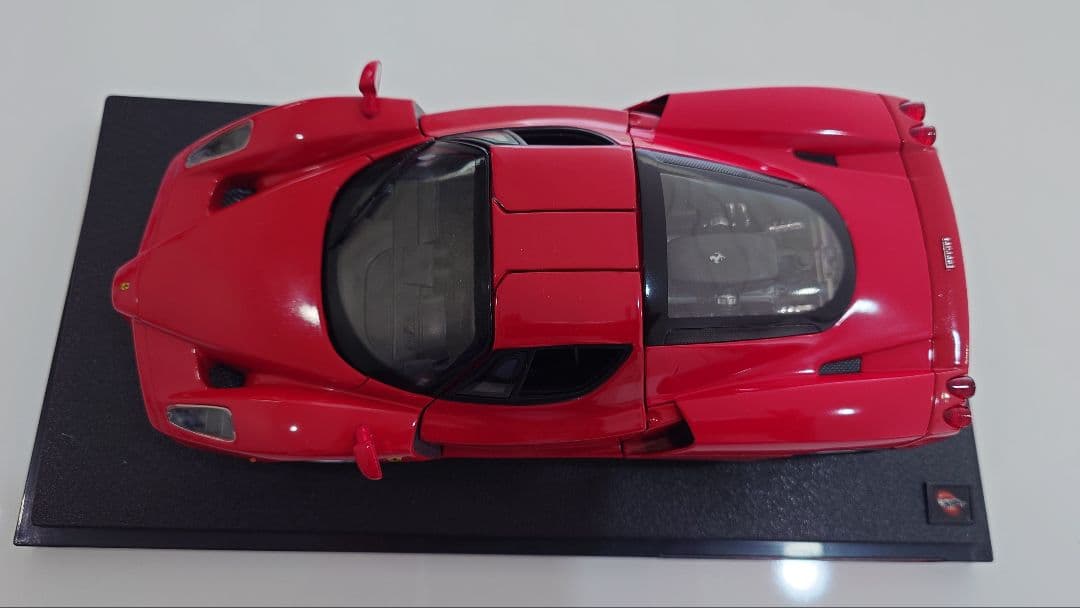 エンツォ フェラーリ 1/18 【Hot Wheels】