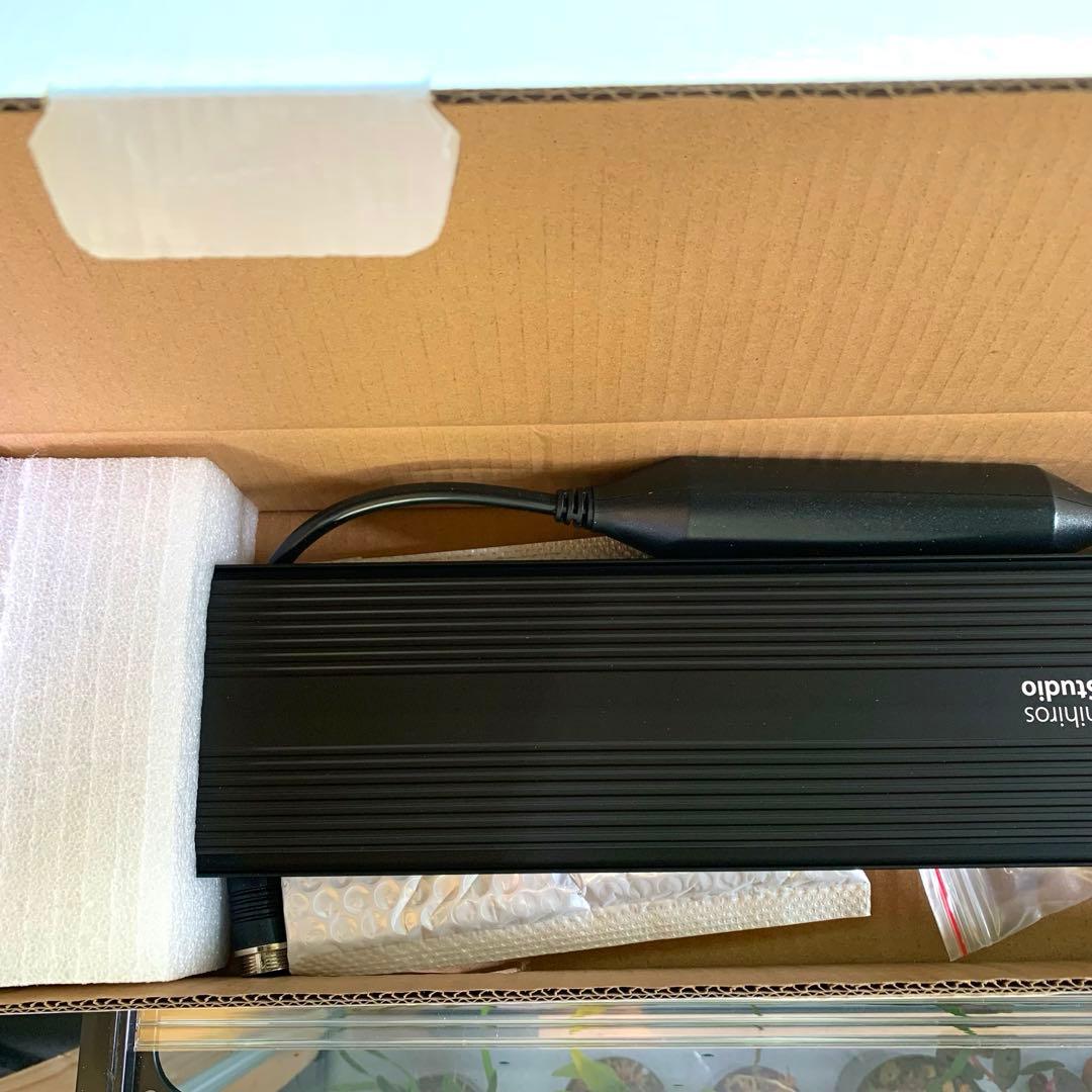 CHIHIROS UNIVERSAL WRGB 700 LED チヒロスライト