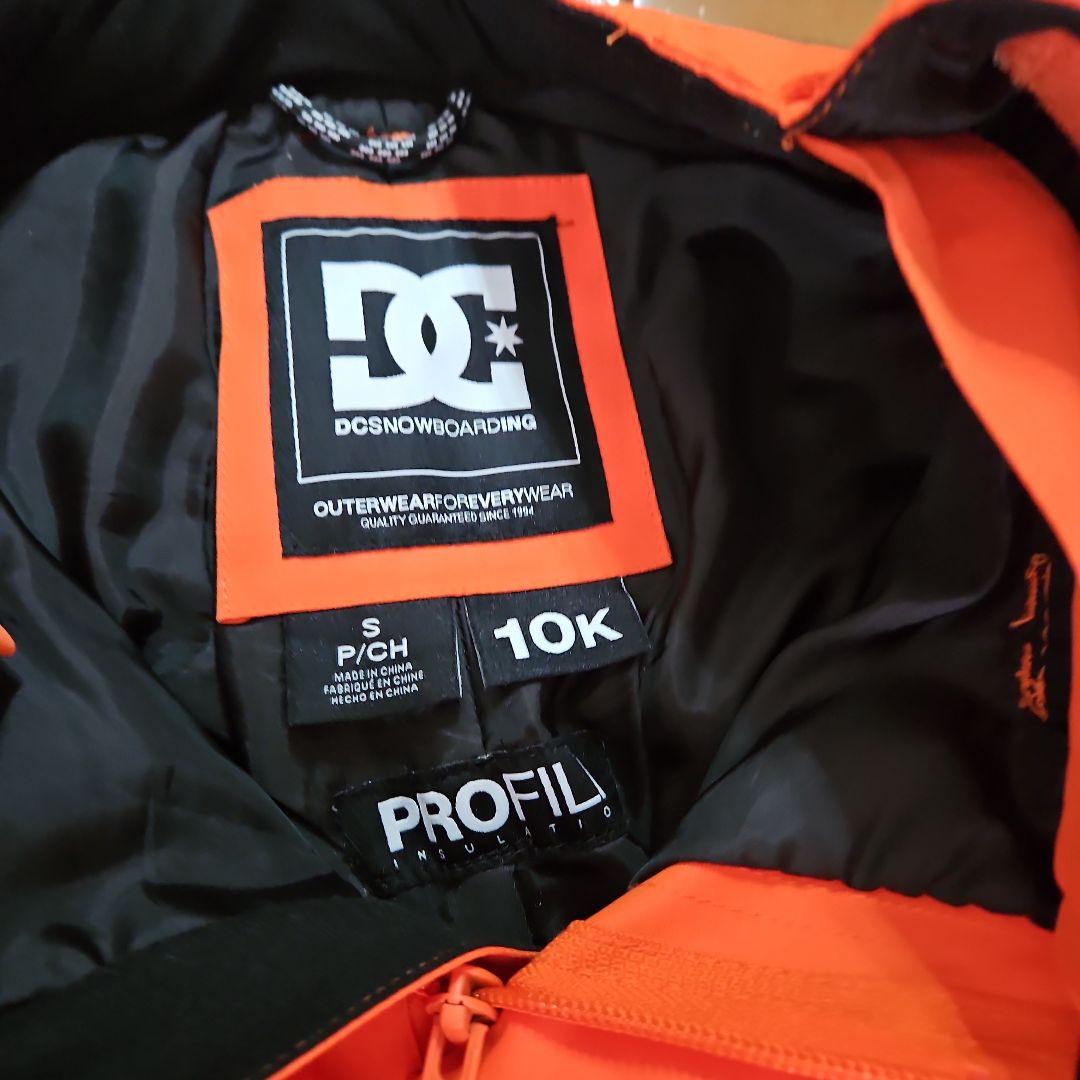 DC スノーボードウェア　YOUTH 上下セット１３０～140