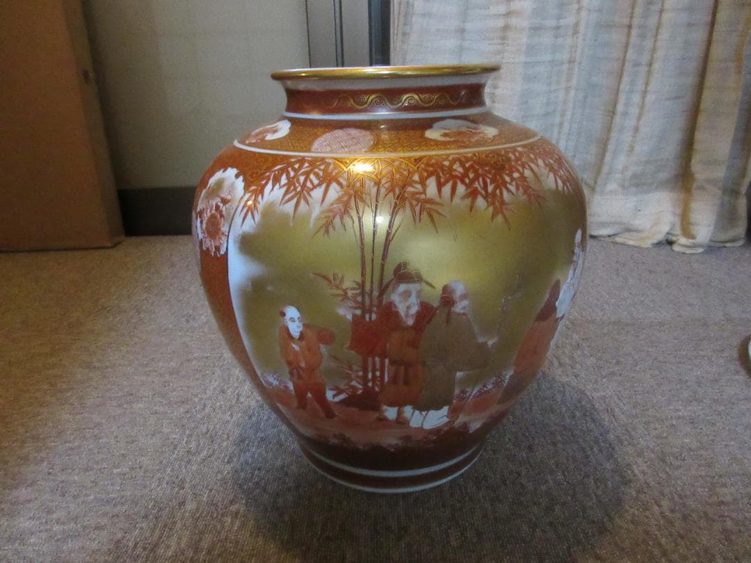 九谷花器装飾壺　赤絵金彩　置物　花器　仲田錦玉作