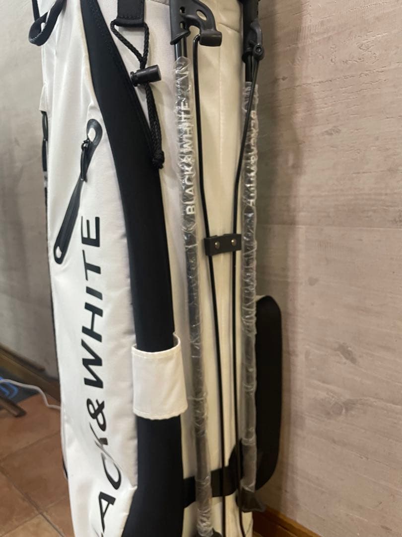 希少ブラック＆ホワイト 軽量 スタンド ゴルフバッグ