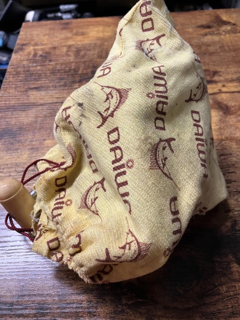 DAIWA 2000Sスピニングリール 木製ハンドル