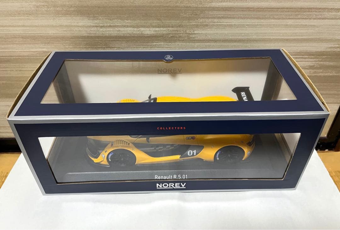 NOREV 1/18 ルノー R.S.01 2015 オフィシャル イエロー